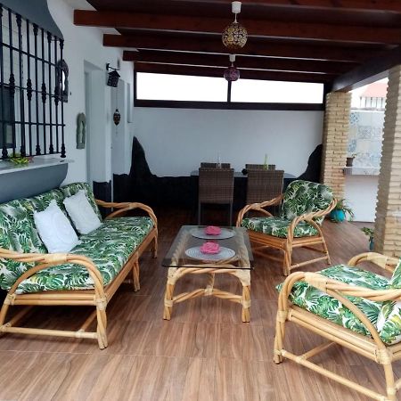 Rojas & Mar Chalet Con Piscina Salina 치클라나 데 라 프론테라 외부 사진