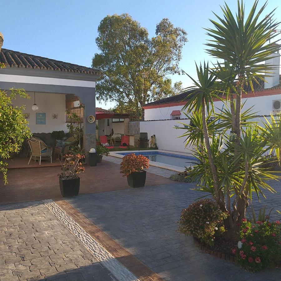 Rojas & Mar Chalet Con Piscina Salina 치클라나 데 라 프론테라 외부 사진